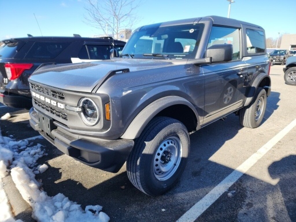 New 2025 Ford Bronco Base SUV