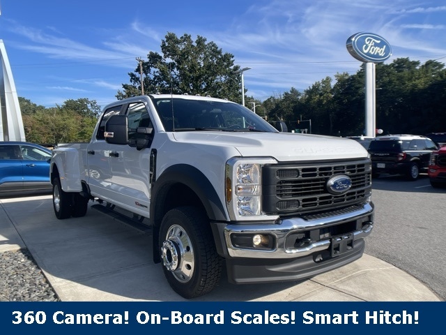 2025 Ford F-450 Super Duty XL's photo