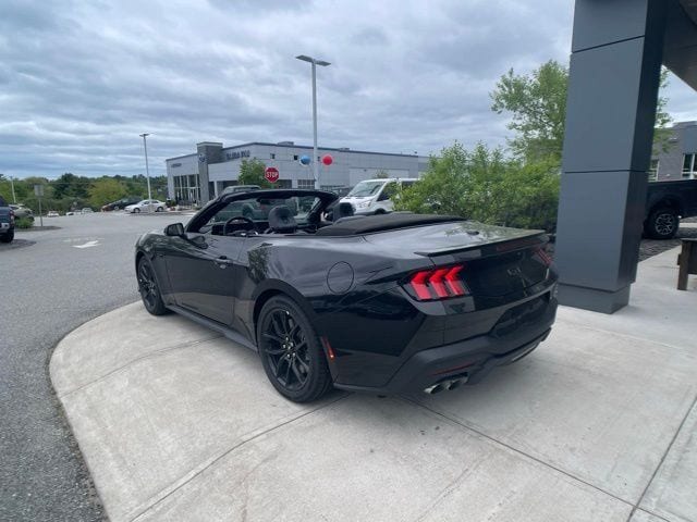2025 Ford Mustang GT Premium Convertible - Photo 6