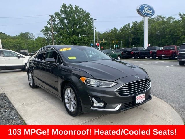 2020 Ford Fusion Plug-In Hybrid Titanium's photo