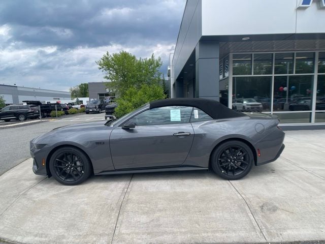 2025 Ford Mustang GT Premium Convertible - Photo 40
