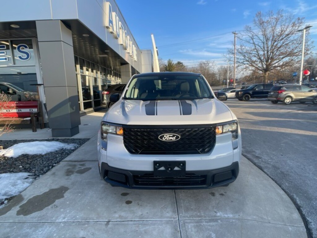 New 2025 Ford Maverick XLT Truck