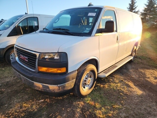2024 Gmc Savana 2500 Cargo photo 3