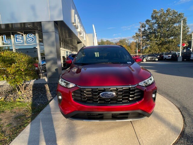 2025 Ford Escape Hybrid ST-Line Select photo 3