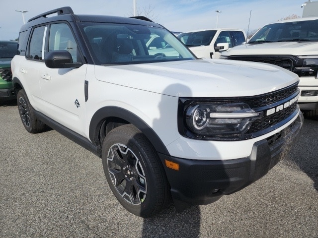2025 Ford Bronco Sport Outer Banks's photo