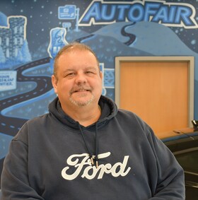 Staff member Tom Stubbs from ID_5630ff841d88