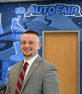Staff member Jonathan Giordano from ID_b59714061bc8