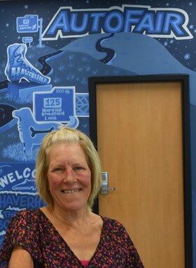 Staff member Rhonda Brown from ID_fcb649b34ce4