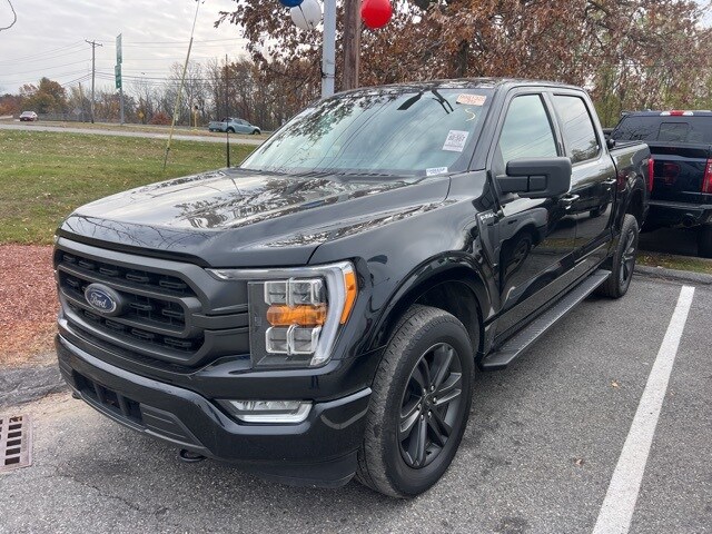 2023 Ford F-150 XLT photo 2