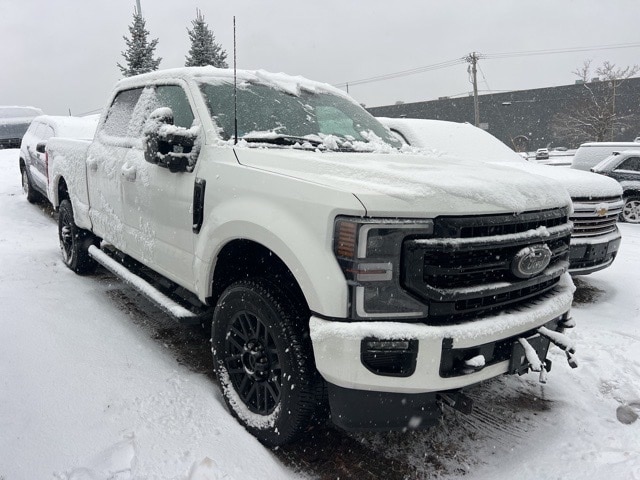 2021 Ford F-350 Super Duty Lariat's photo