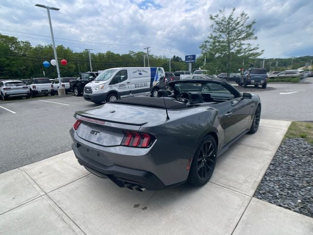 2025 Ford Mustang GT Premium Convertible - Photo 8