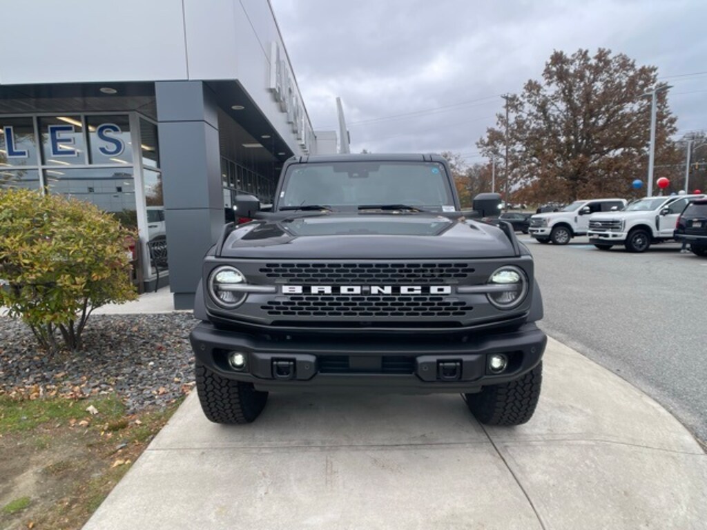 New 2025 Ford Bronco Badlands SUV