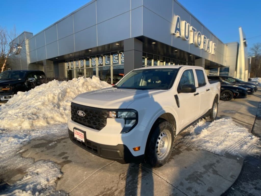 New 2025 Ford Maverick XL Truck
