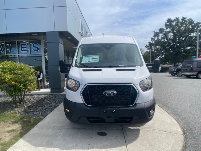 2025 Ford Transit photo 2
