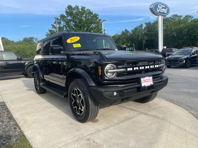 2025 Ford Bronco Outer Banks 4x4's photo