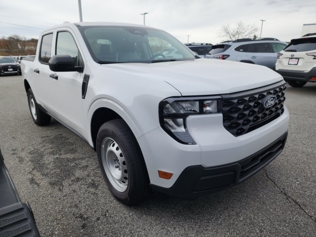 2025 Ford Maverick XL's photo