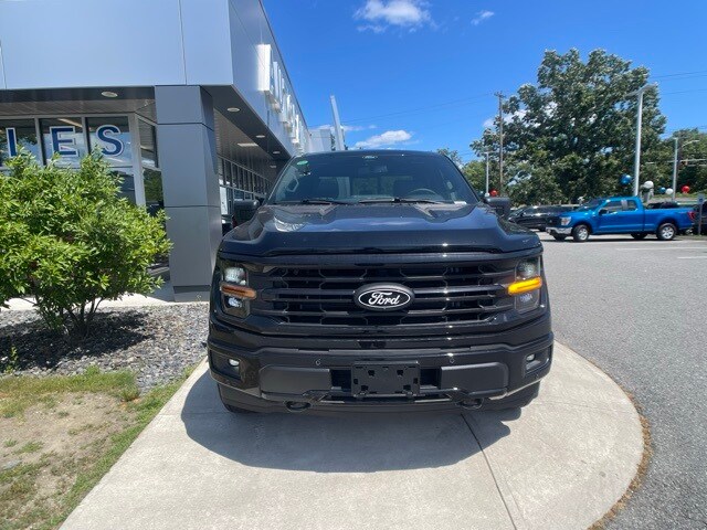 2025 Ford F-150 XLT photo 3