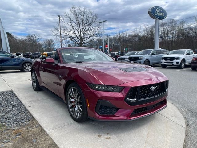 2025 Ford Mustang GT Premium Convertible's photo