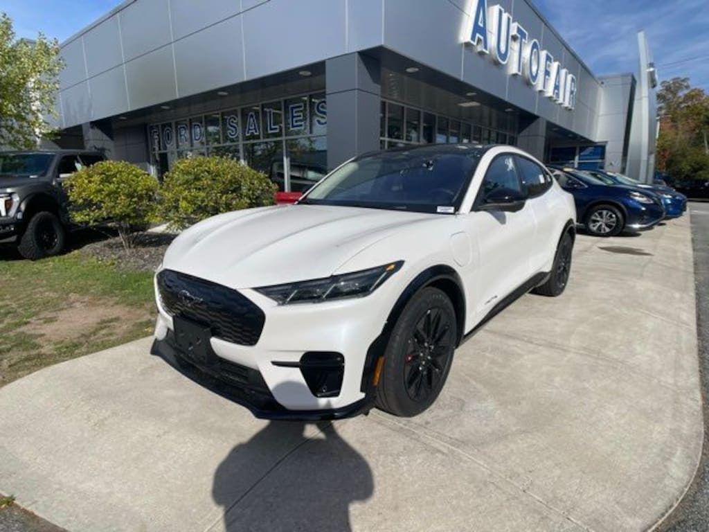 New 2025 Ford Mustang Mach-E Premium SUV