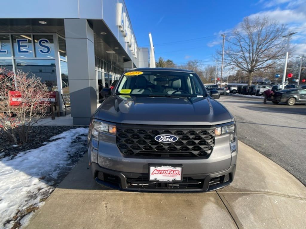 New 2025 Ford Maverick XLT Truck
