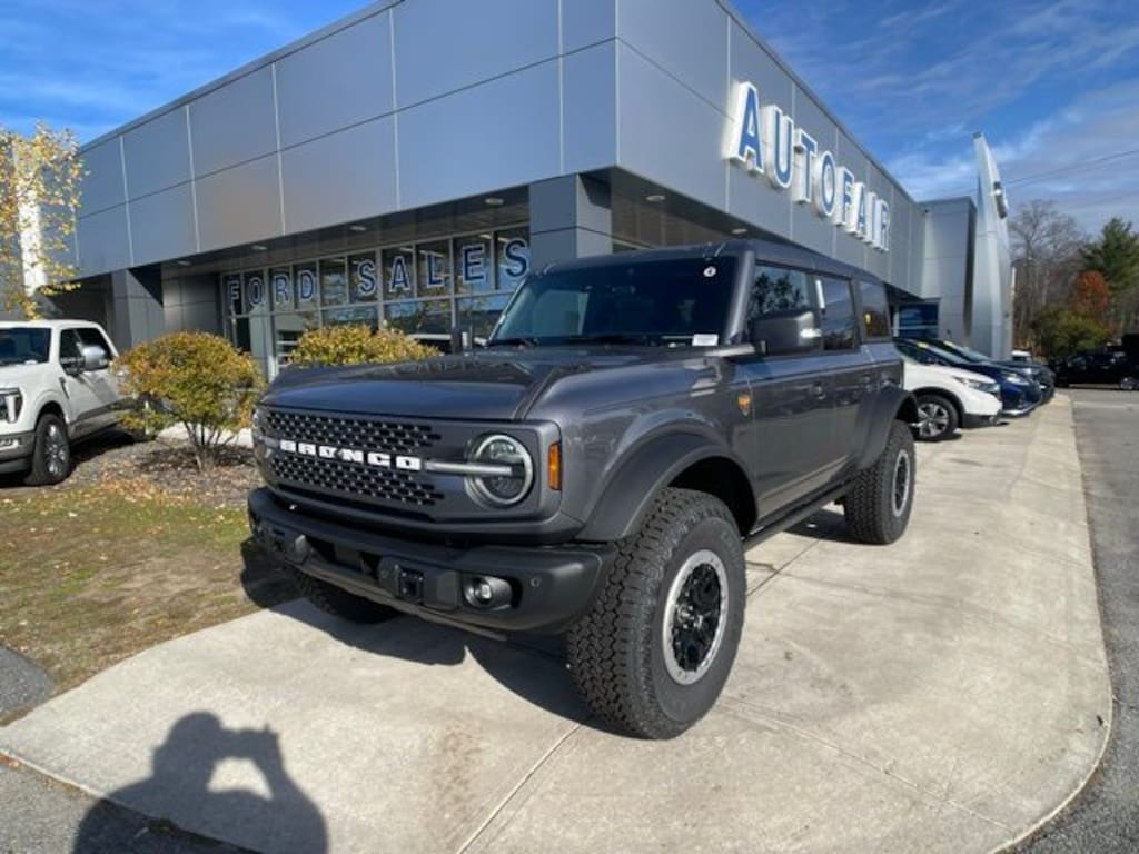New 2025 Ford Bronco Badlands SUV