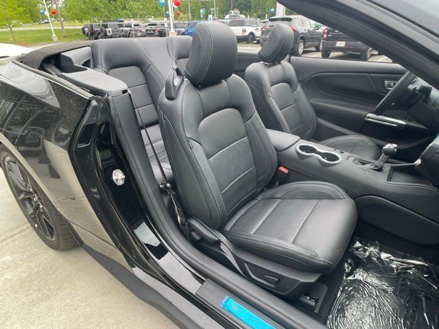 2025 Ford Mustang GT Premium Convertible - Photo 35