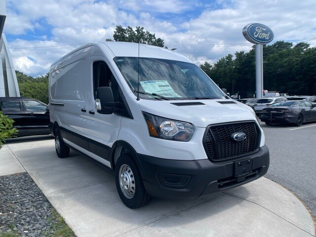 2025 Ford Transit photo 2