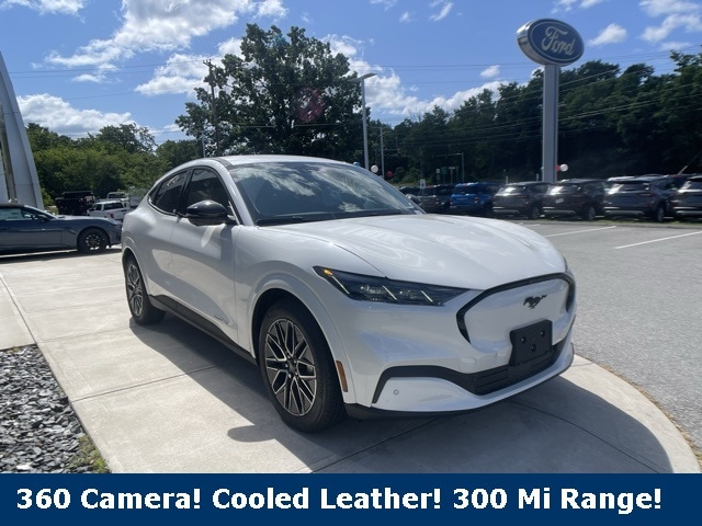 2025 Ford Mustang Mach-E Premium AWD's photo