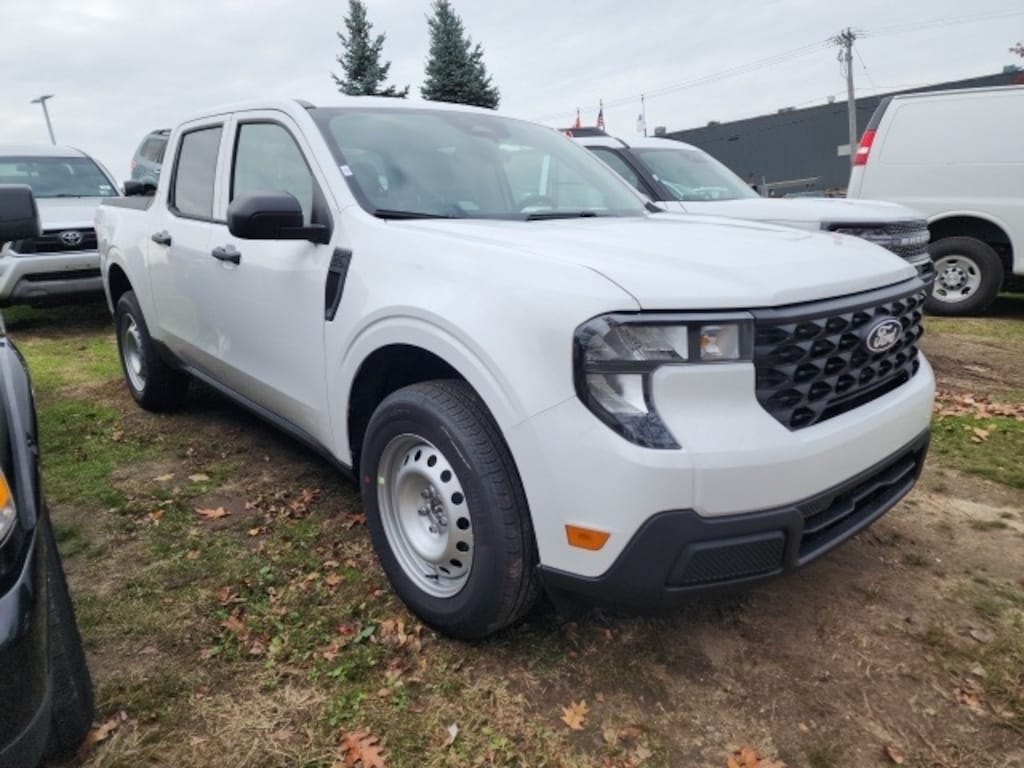 New 2025 Ford Maverick XL Truck