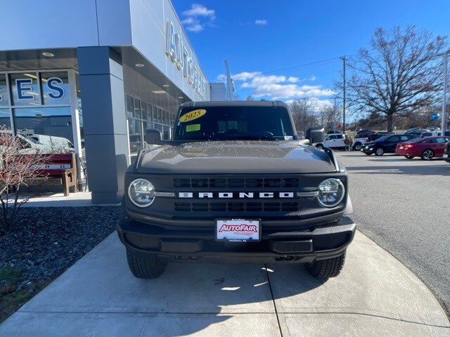 2025 Ford Bronco Big Bend photo 3