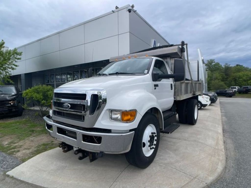 Used 2015 Ford F-650SD XL Truck