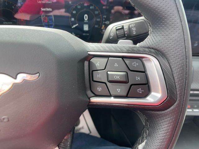 2025 Ford Mustang GT Premium Convertible - Photo 18