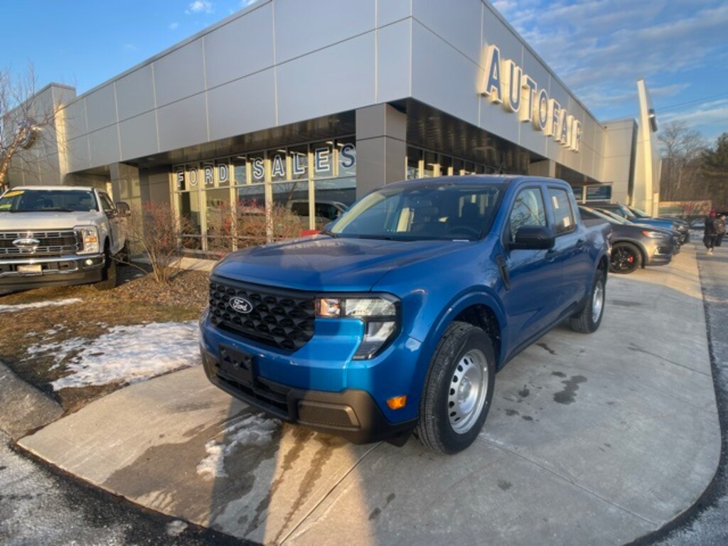 New 2025 Ford Maverick XL Truck