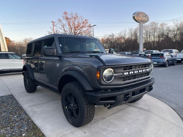 2025 Ford Bronco 4-Door Big Bend's photo