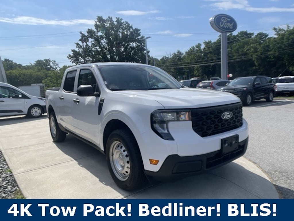 New 2025 Ford Maverick XL Truck