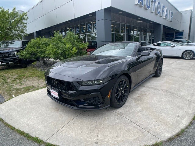 2025 Ford Mustang GT Premium Convertible photo 4