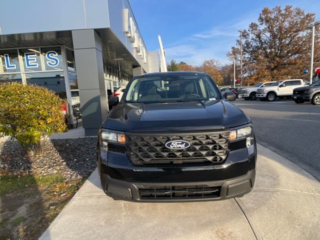 New 2025 Ford Maverick XL Truck
