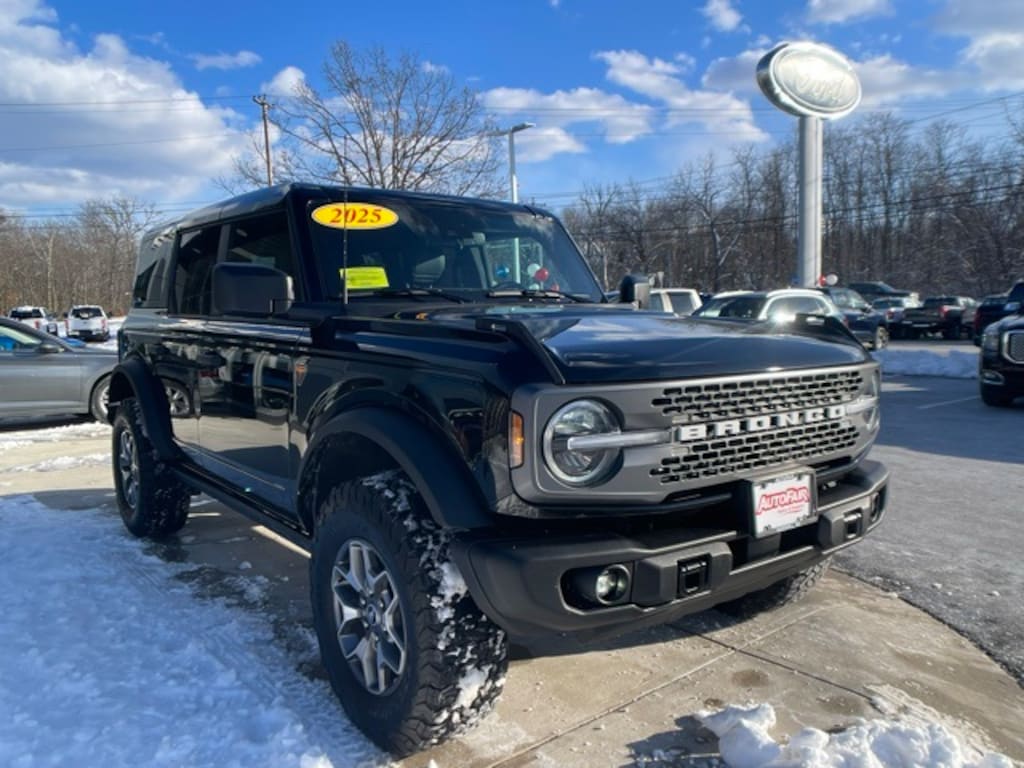 Certified 2025 Ford Bronco Badlands SUV