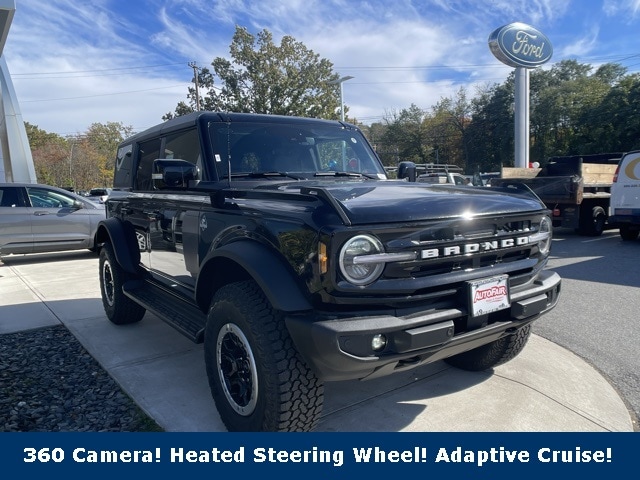 2025 Ford Bronco 4-Door Outer Banks's photo