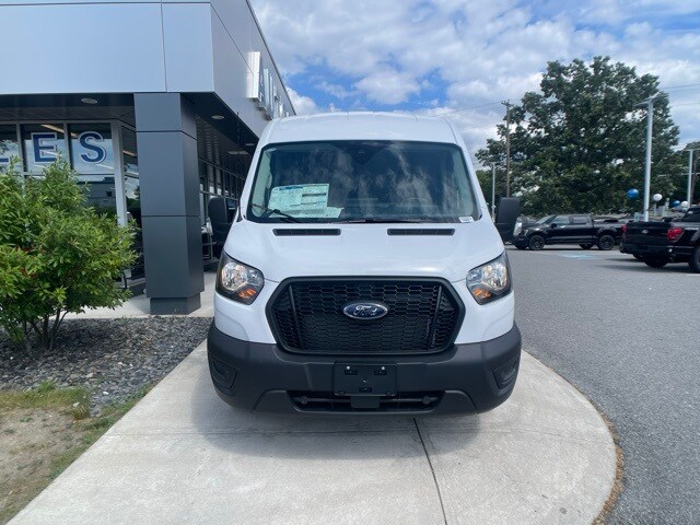 2025 Ford Transit photo 3