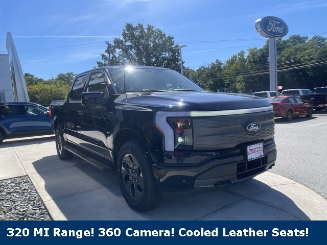 2025 Ford F-150 Lightning Lariat's photo