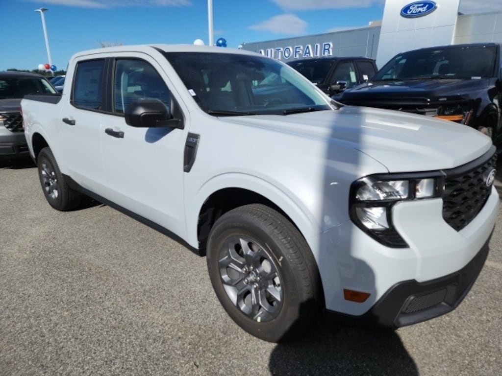 New 2025 Ford Maverick XLT Truck