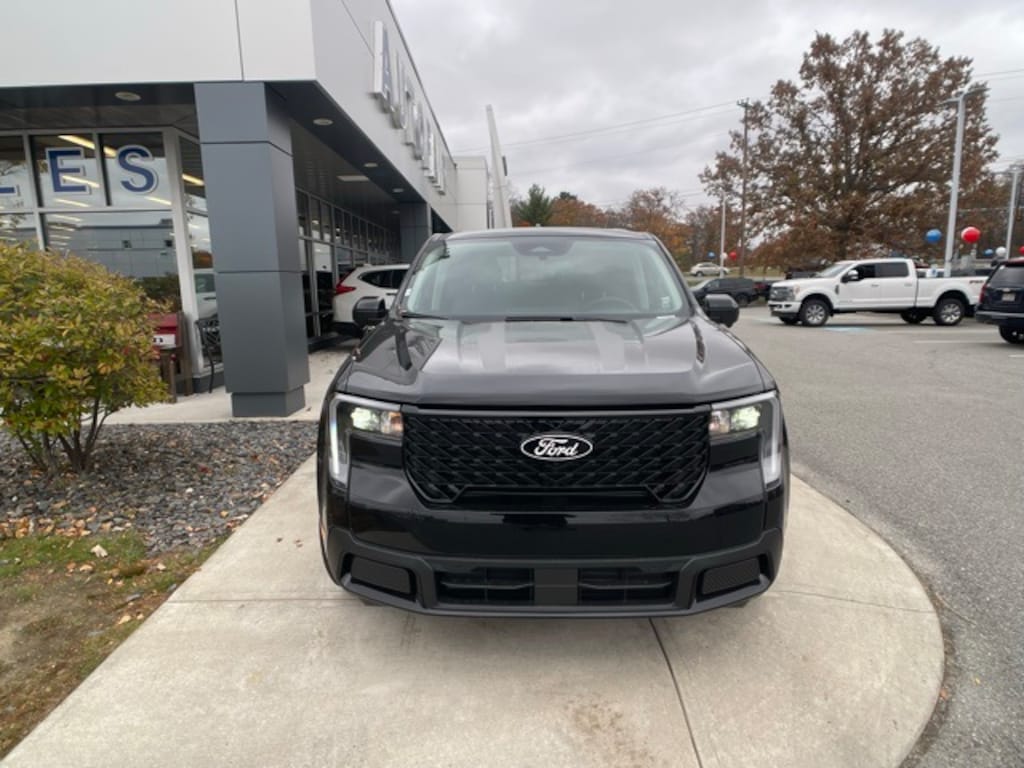 New 2025 Ford Maverick Lariat Truck