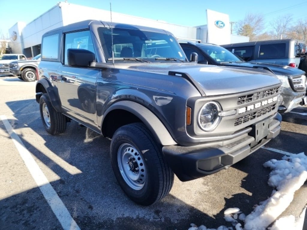 New 2025 Ford Bronco Base SUV