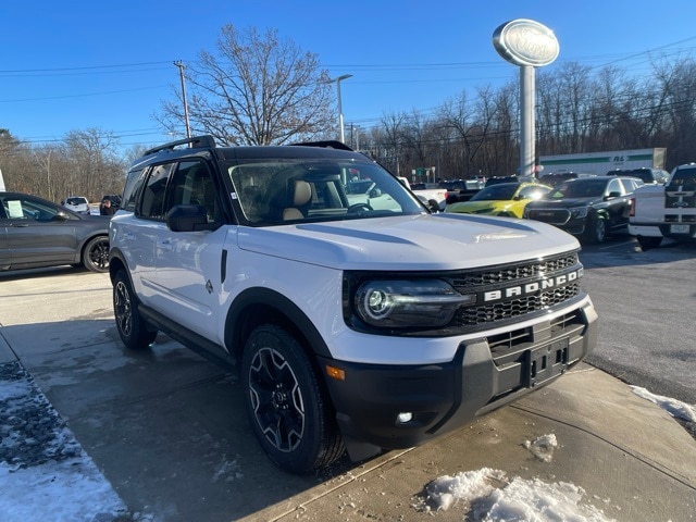 2025 Ford Bronco Sport Outer Banks's photo