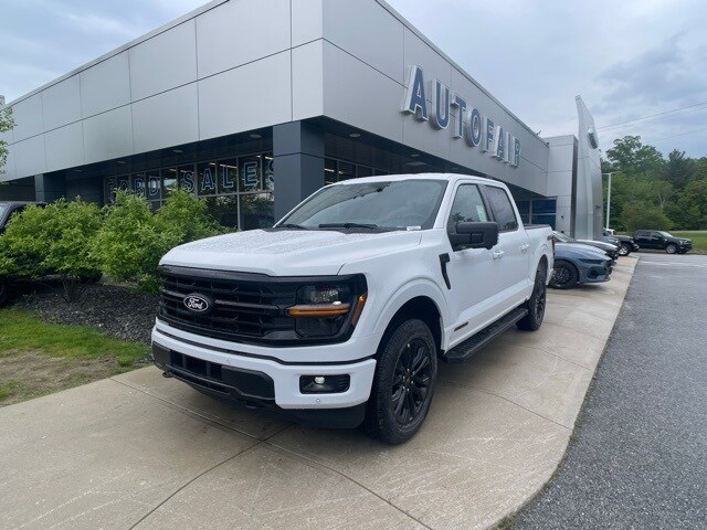 2025 Ford F-150 XLT photo 2