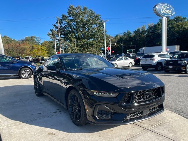 2025 Ford Mustang GT Premium photo 2