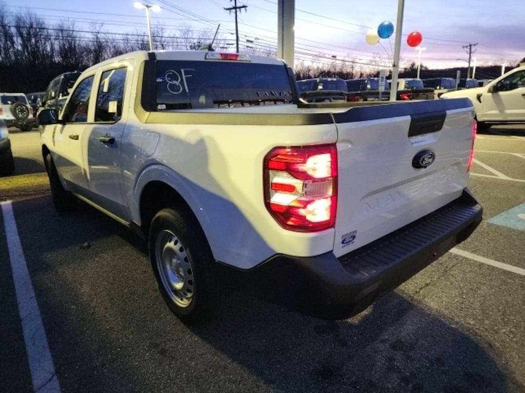 New 2025 Ford Maverick XL Truck