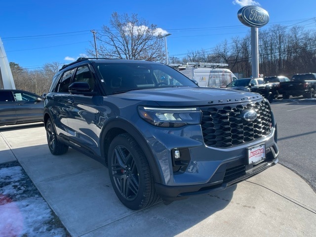 2026 Ford Explorer ST's photo