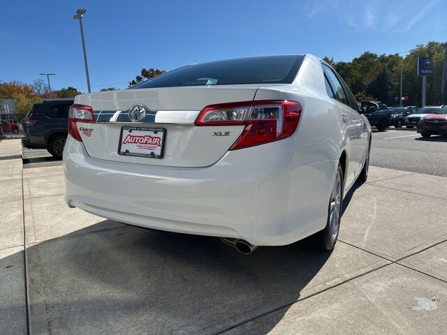 2012 Toyota Camry XLE photo 4